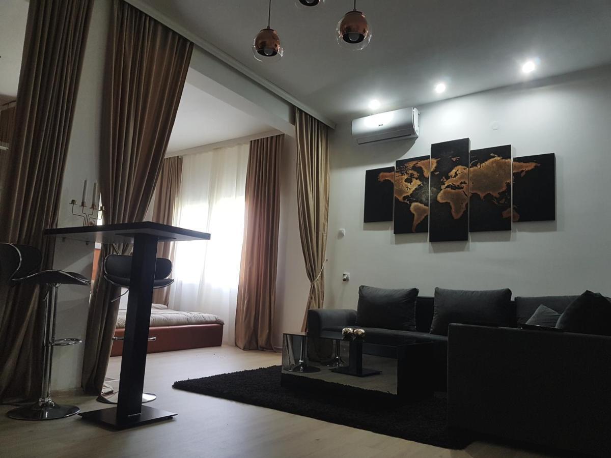 Apartments Vila White House Pančevo 외부 사진